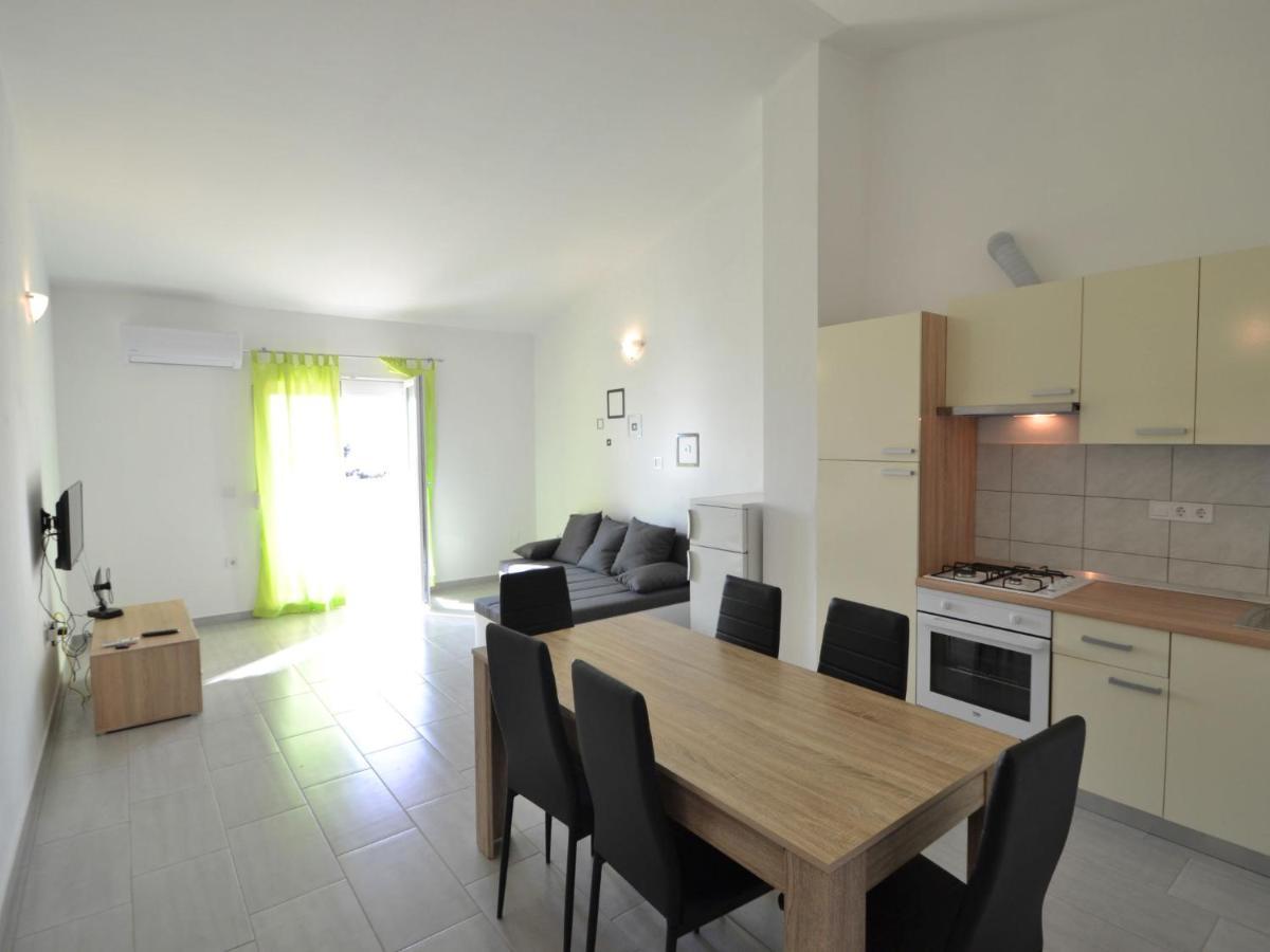 Apartment Ivan-1 By Interhome Maslenica Exterior foto